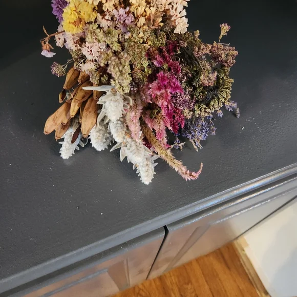Real Dried Aromatic Flowers Over 16 Stems. - Picture 9 of 10